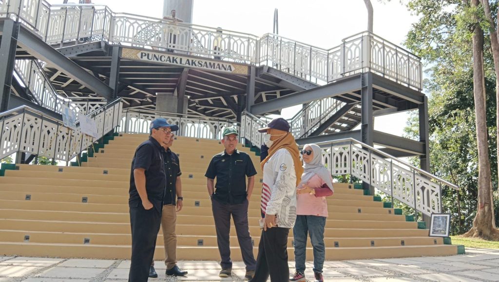 LAWATAN TSUK (PEMBANGUNAN) KE MONUMEN BENDERA GERGASI BUKIT BERUANG 3